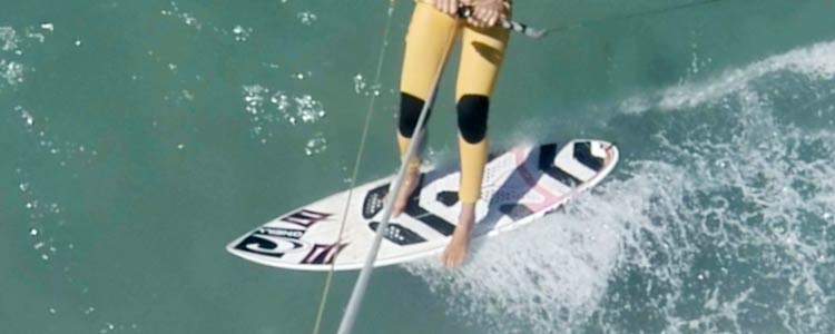 blog-hydrofoil-surfboard-sub-header-strapless-one-foot-gp-01
